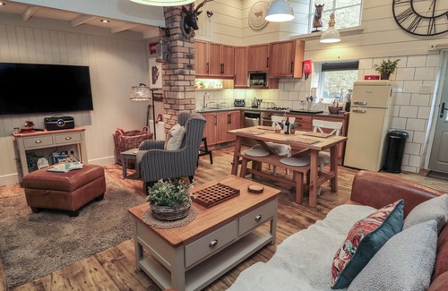 Warkworth Cottage | THE OLDE STABLES, family friendly in Warkworth