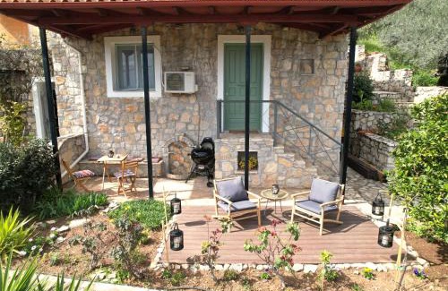 Melissopetra Apartment | The Olive Tree