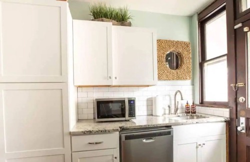 Weinland Park House | The Ophelia Mid-Century Townhome near OSU and Victorian Village