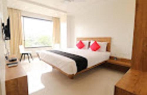 Daulatabad Hotel | The Orange Flag - Renuka Hotel