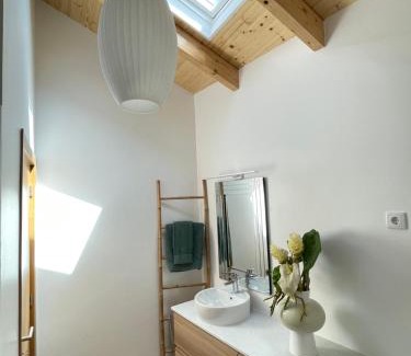 Alferrarede Villa | THE ORANGE TREE HOUSES - vista Pátio by Live and Stay