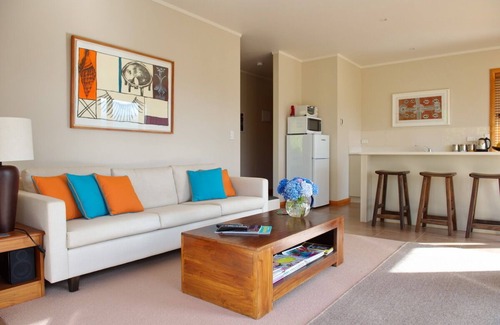 Coroglen Cottage | The Orchard Cottage in the country.