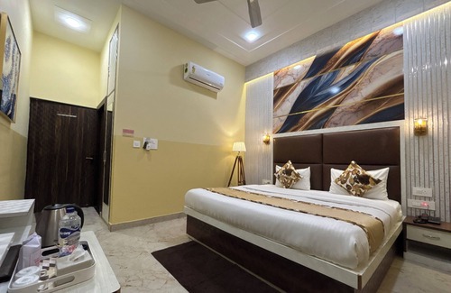 Agra House | The Orchid Retreat
