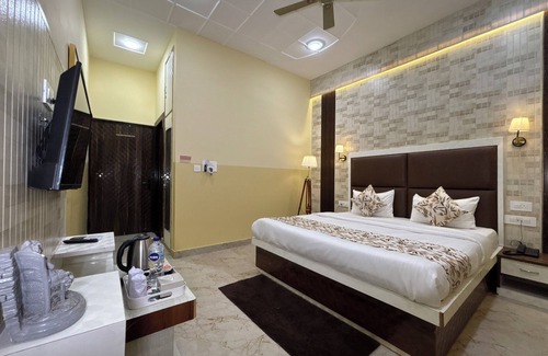 Agra House | The Orchid Retreat