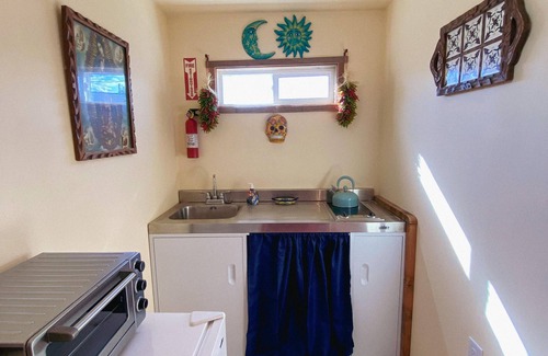 Truth or Consequences Cabin | THE OUTLAW CASITA: A Private Pet Friendly Tiny Home w/Hot Springs