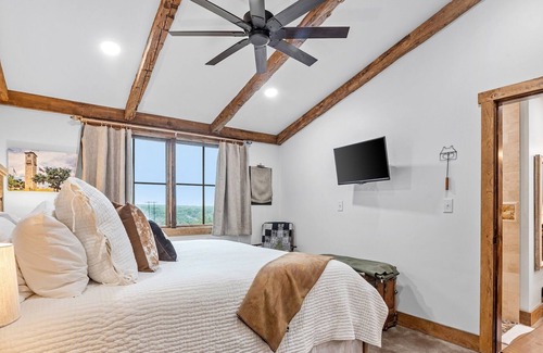 Fredericksburg House | The Outpost 2 Bedroom Home by RedAwning