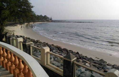 Elathur Villa | THE OUTRIGGER - 2 Bedroom 2 Bathroom (En-suite) Beachfront Private Villa
