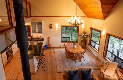 Harrison Hot Springs House | The Overlook | Luxury Lakeside Home with Dock