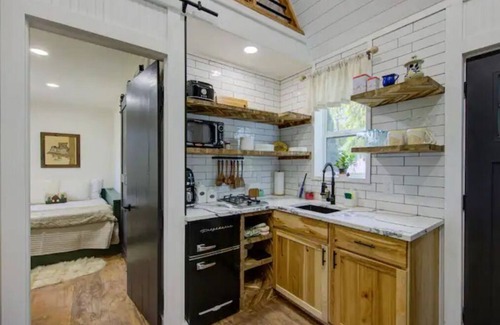 Lake Luzerne-Hadley House | The Owl's Nest Tiny Home - Pet Friendly
