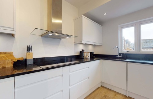 Oxford Apartment | The Oxford Lodge Wadham Room | Oxford Holiday Let | 1 Bed & Sleeps 2