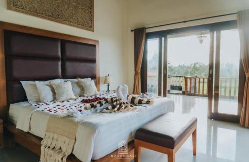 Tampaksiring Bed & Breakfast | The Paddies Villa #delux