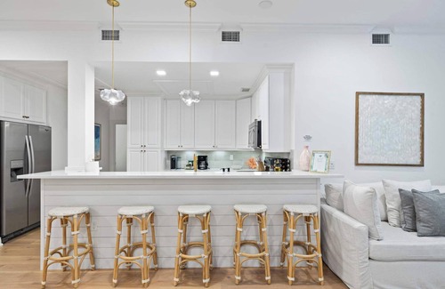 Palm Beach Condo | The Palm Beach House - Tropical