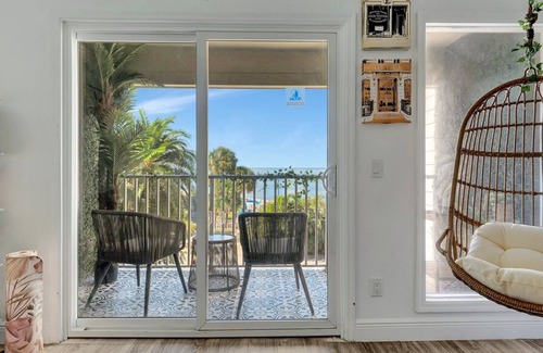 Rocky Point Apartment | The Palm Exclusive Tropical Luxury on the Water