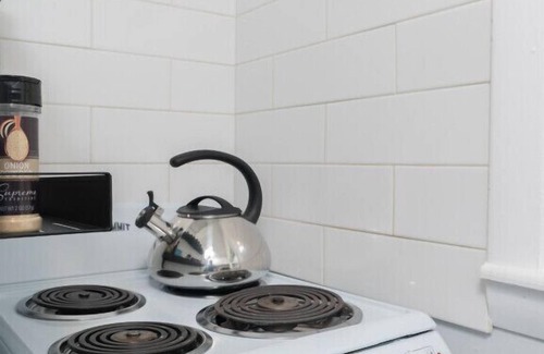 Old Mystic Apartment | The Palmer Studio · Near Mystic, Casinos + USCGA