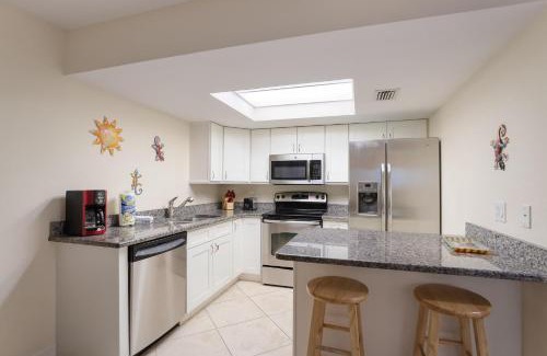 Holmes Beach House | The Palms 2