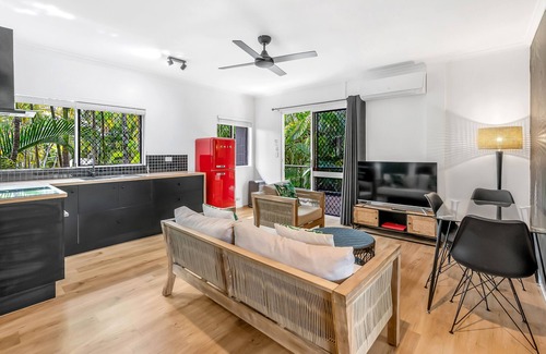 Palm Cove Apartment | The Palms at Palm Cove