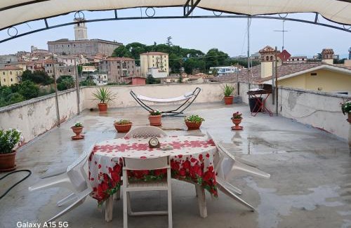 Monterotondo Apartment | the panoramic terrace of Fiore Pelli