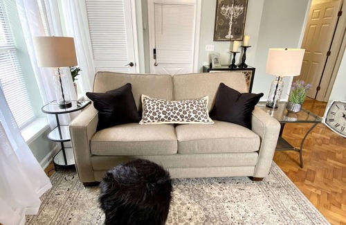 Safety Harbor Apartment | The Paris Loft in the heart of downtown