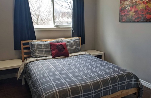Barrie House | The Parkview Executive Suite