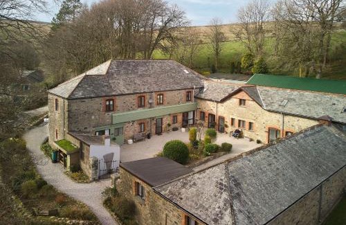 Ivybridge House | The Parlour - The Cottages at Blackadon Farm