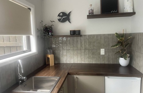 Kerikeri Apartment | The Parrot Place - The Parrots Nest