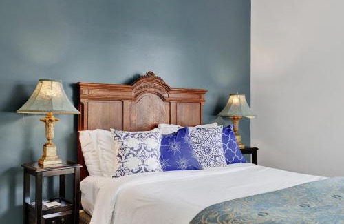 Savannah Victorian District House | The Parsonage at Forsyth