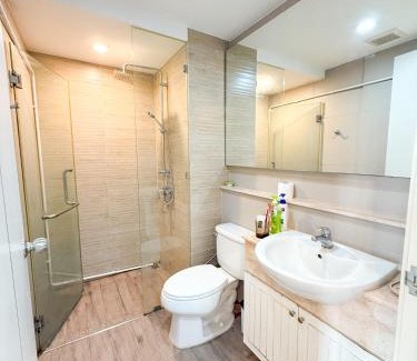 Saen Suk Apartment | The Patio top floor by BHB Bangsaen