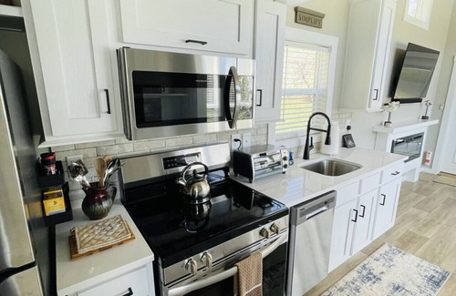 Mouth of Wilson House | The Peace Haven Park Model