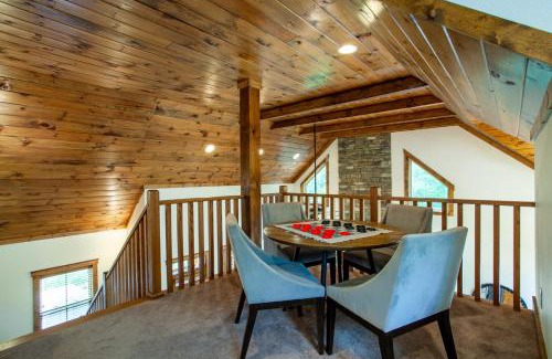 Townsend House | The Peaceful Perch Fireplace Community Amenities