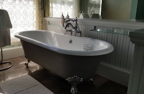 Inman Park Bed & Breakfast | The Peach House