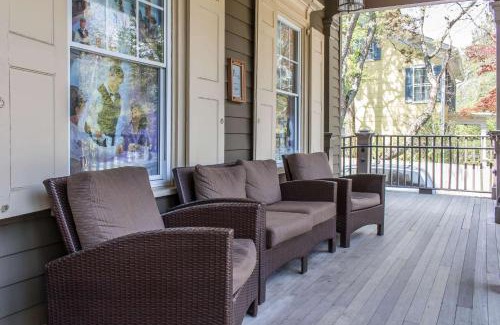 Princeton Hotel | The Peacock Inn, an Ascend Collection Hotel