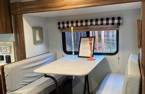 Boerne Cabin | The Pearl at Hill View -in the Texas Hill Country