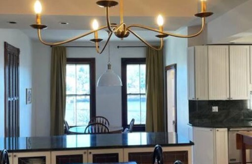 Fair Haven Apartment | The Pearl Garden, New Haven