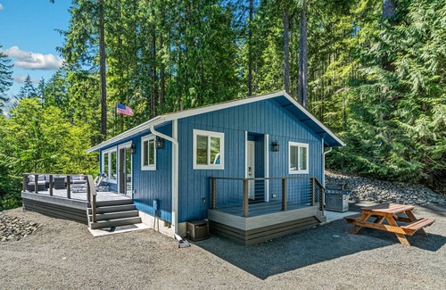 Hoodsport House | The Pearl - Lake Cushman Home