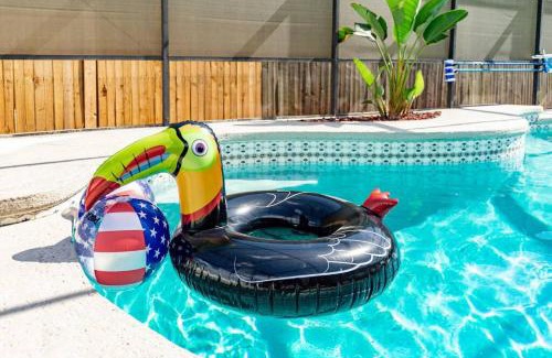 Brandon House | The Pelican/Pool/HotTub/GameRoom