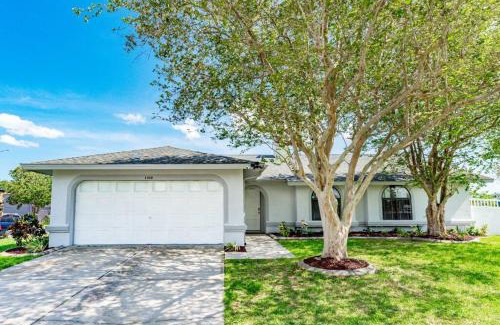Brandon House | The Pelican/Pool/HotTub/GameRoom