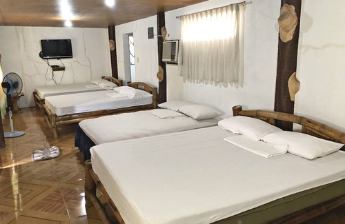 Lian Hotel | The Pelican's Resort