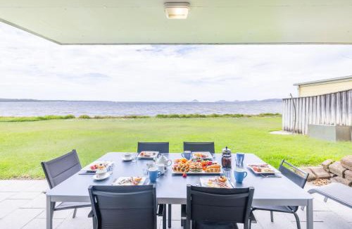 Soldiers Point Apartment | The Pelicans 2 ground floor unit on the waterfront