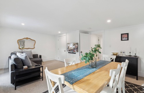 Historic District Apartment | The Penthouse