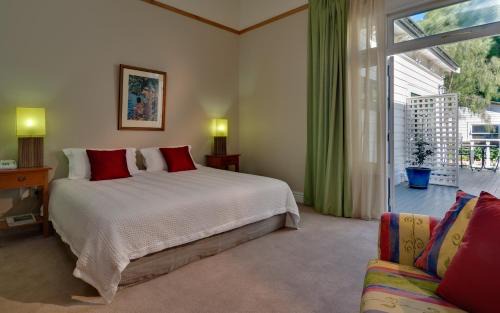 Blenheim Hotel | The Peppertree Luxury Accommodation