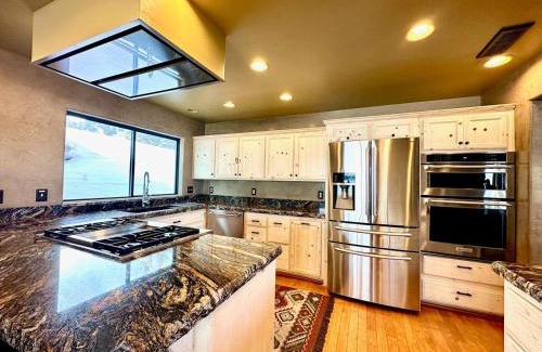 Mammoth Creek House | The Perch At Panguitch Lake