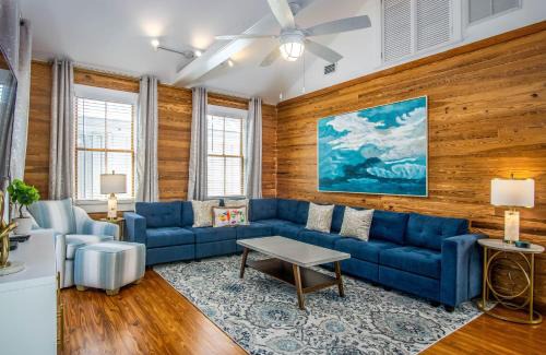 Downtown Apartment | The Perch on Duval