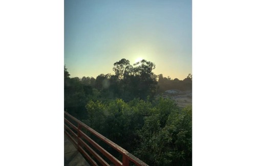Hayward Condo | The Perfect Balance: Work Comfortably, Relax Effortlessly in Comfy Apt Home!