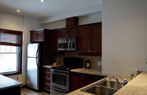 Mont-Tremblant Village Condo | The Perfect Cozy Getaway - Stunning Views of Tremblant