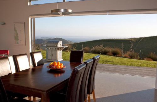 Matapouri House | The Perfect Degree - Sandy Bay Holiday Home