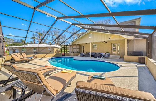 Oldsmar House | The Perfect Family Retreat w Pool and Games