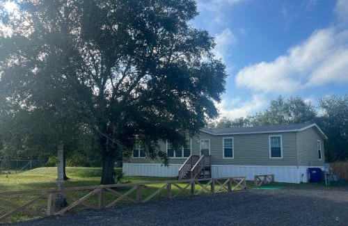 Clewiston House | The Perfect Get Away !