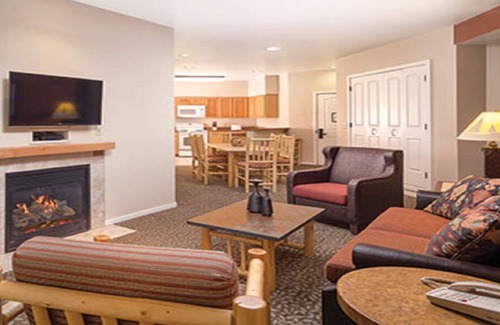 West Yellowstone Resort | The perfect location for seeing Yellowstone National Park's outstanding beauty