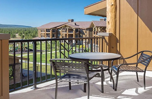 West Yellowstone Resort | The perfect location for seeing Yellowstone National Park's outstanding beauty