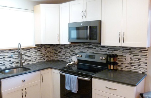 Heeney House | The Perfect Single or Multi-Family Getaway for Fun or Relaxation!